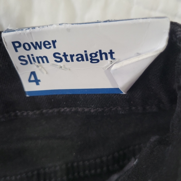 Old Navy Power Slim Straight High Rise Secret Slim Pockets Jeans 4 Black NWT - Picture 7 of 15